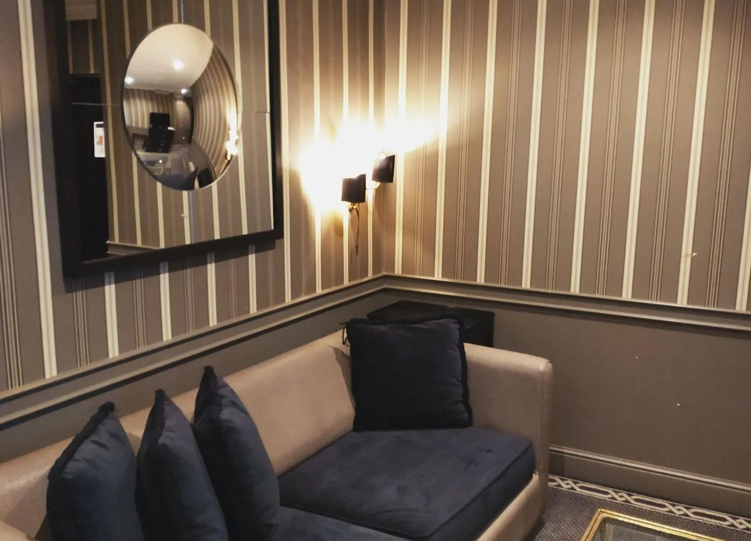 Hotel George Washington Paris