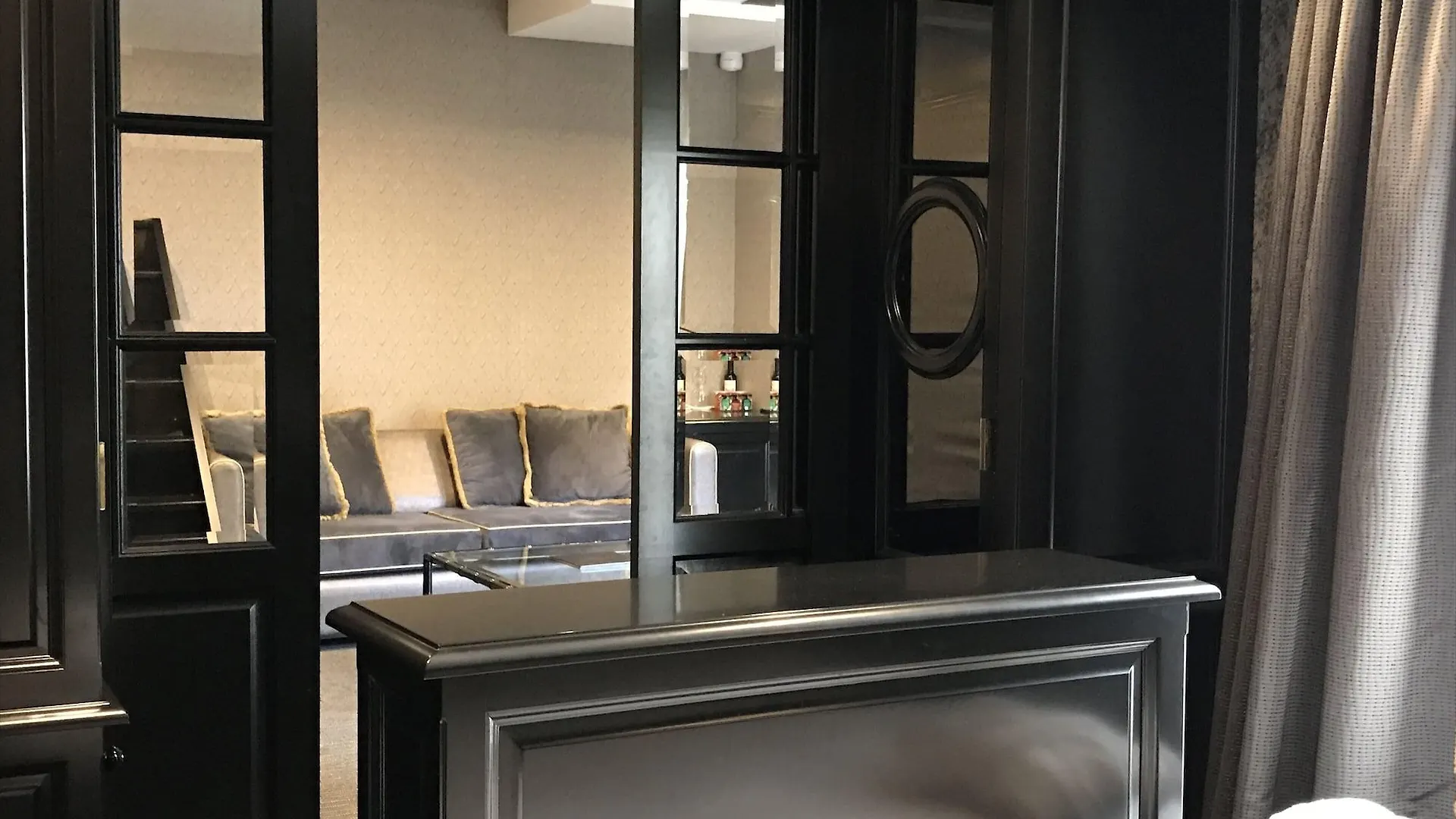 Hotel George Washington Paris